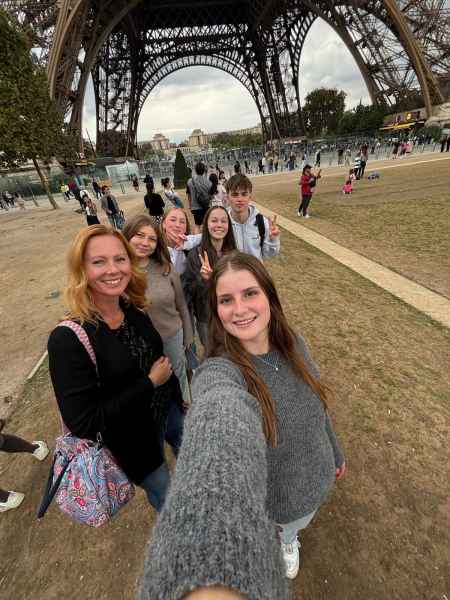 Die Französischgruppe der 7AB in Paris